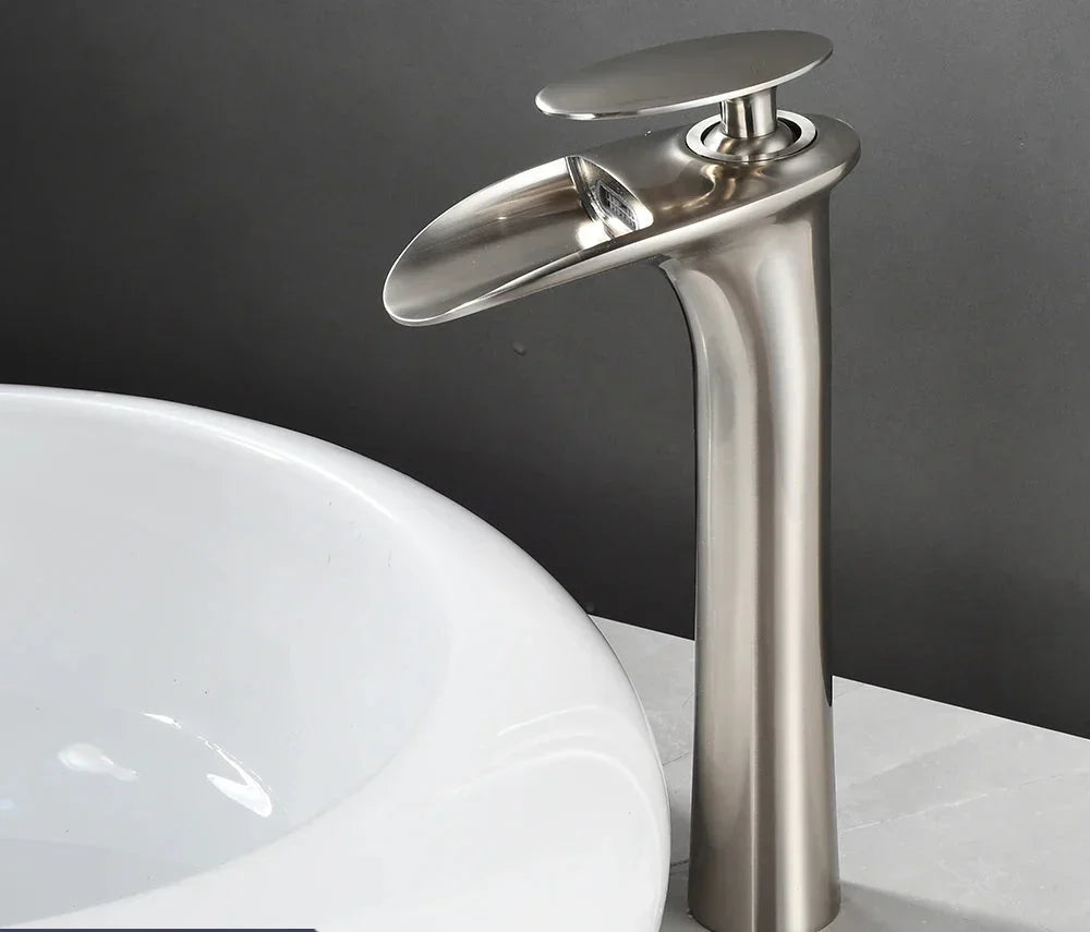 ArcticCascade Basin Mixer