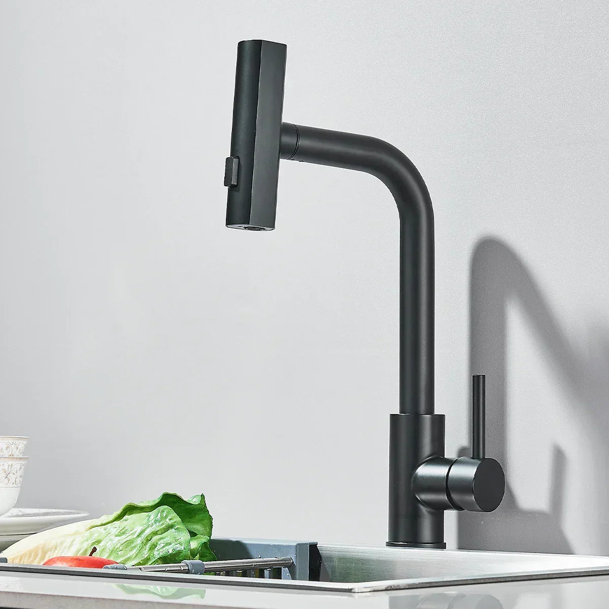 NoirSpray Pull-Down Kitchen Tap