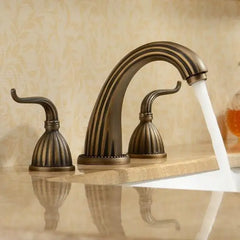 Eldermere Wallbridge Basin Mixer